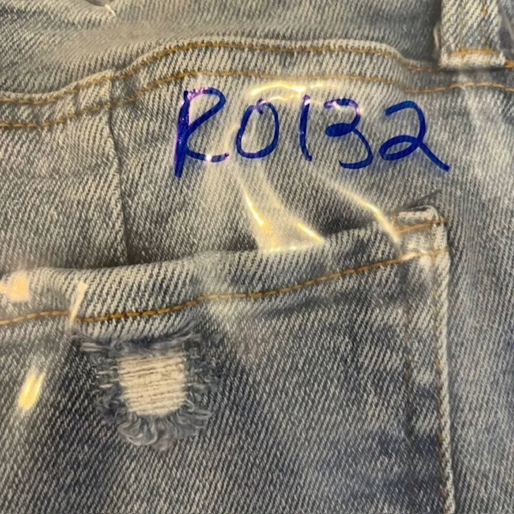 Kendall‎ + Kylie Super High Distressed Skinny Jeans Medium Light Wash Size 28